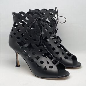 Manolo Blahnik Taralo 90MM Leather Booties size 41